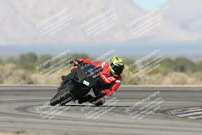 media/Jan-15-2026-Racers Edge (Thu) [[dfebeb70ab]]/2-A Group/Session 3 (Turn 16)/